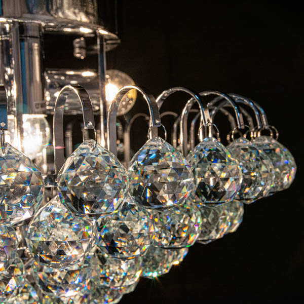 Kryształki w lampie glamour